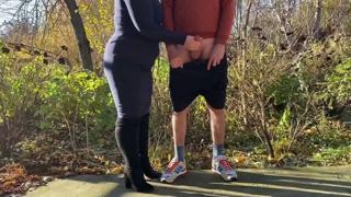 Law-abiding stepmom's relentless pursuit of pubic ecstasy in the park
