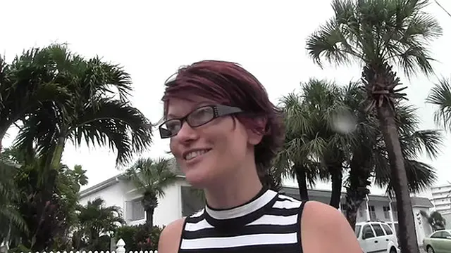 Barefoot in Florida &mdash;  then teased with hot cumshot