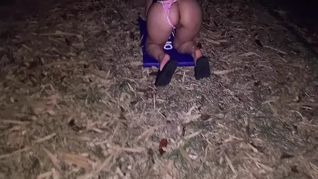 Corinthiana′s desire takes her to the bustling square