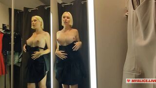 Hauling heat in the dressing room, naked and wanton