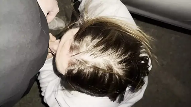 Close-up Blowjob Outside