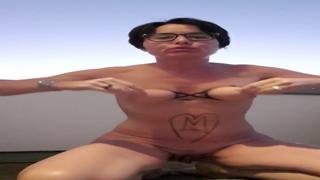 Shivering glassy vaginal liquid ejaculation