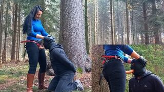 'The Outcast Bottoms Out in Dark Woods Hookup'