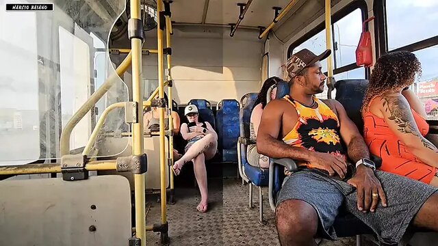 MARRIED WOMAN GIVES A KISS TO A STRANGE GUY INSIDE THE BUS AND ENDS UP HAVING SEX WITH HIM