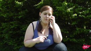 Large-breasted woman enjoys outdoor swinger action!
