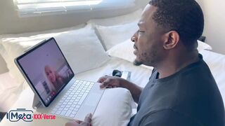 Rob Piper's VR Meta-XXXperience: Ordering A Steamy Mature Vixen