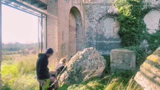 90 Degrees Amidst Roman Ruins, Plugged In