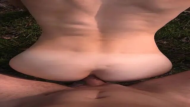 Amateur girl with perfect body gets analed outside