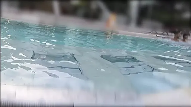 Teen touches my pussy🌮️ at the public pool while strangers watch