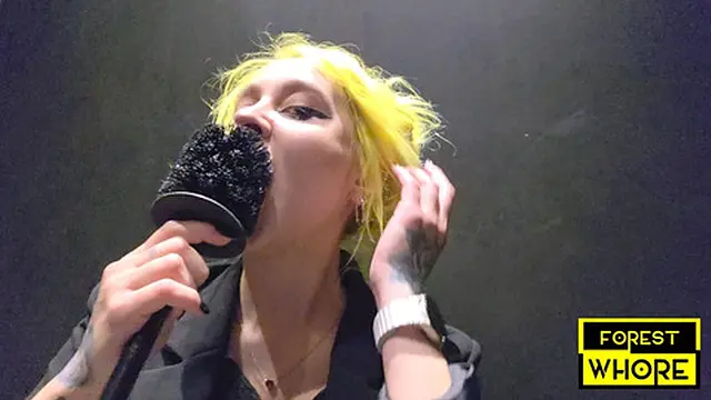 Public restroom adventures Part 1