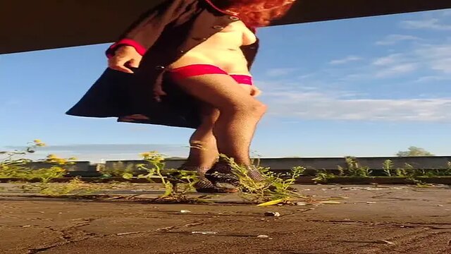 Stocking Goddess spreads her legs for a foot worship