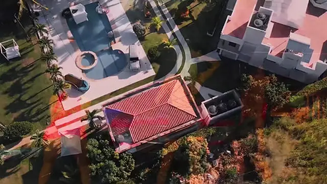 Three latinas twerk and touch their pussies with fingers at GG mansion