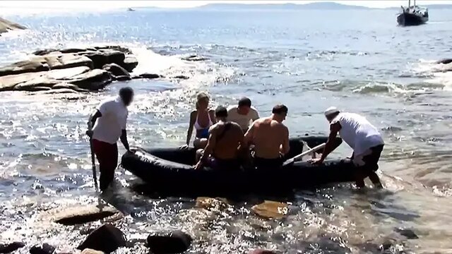 Outdoor fuck with deepthroat and double penetration