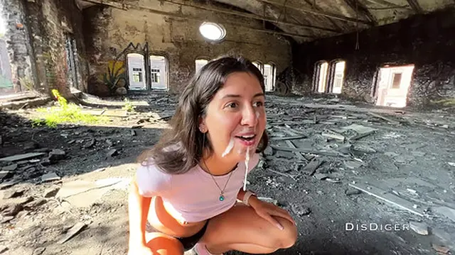 Found a bold woman at the old factory and fucked her ass🍑