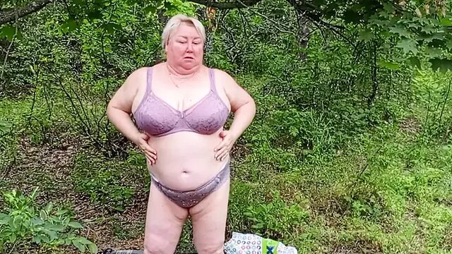 Neighbor undresses and masturbates her big ass in public park