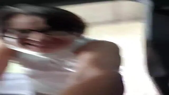 Julie pulls blang under bridge