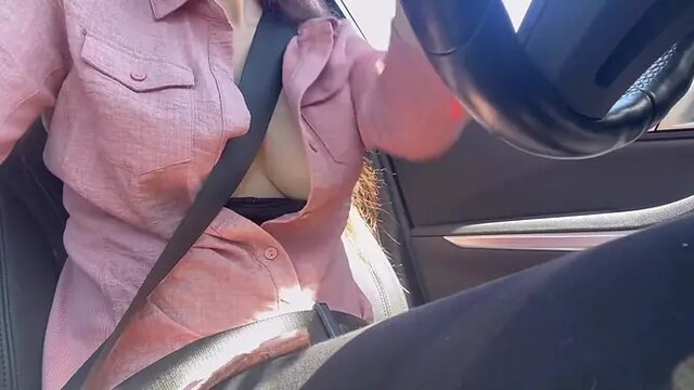 Big tit Italian MILF flashes boobs while riding in car