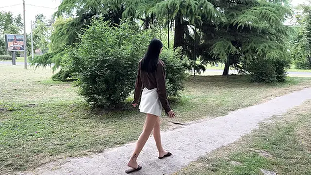 Tourist Girl Gets Fucked by a Handsome Stranger in a Forest