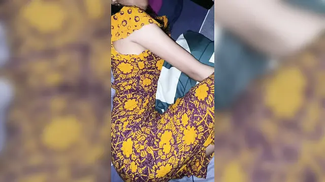 Stole her husband′s wife in a provocative dress