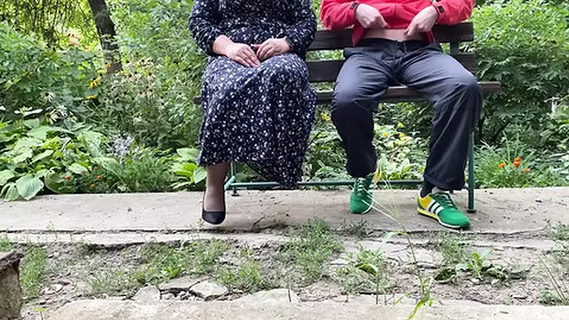 Foot fetish cum fest with no actual penetration