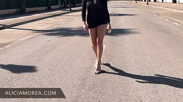 Intense Street Encounter – Risk Turns Me On