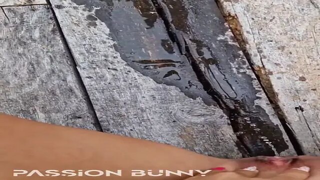 Hot girls pee desperation in self pleasure selfie