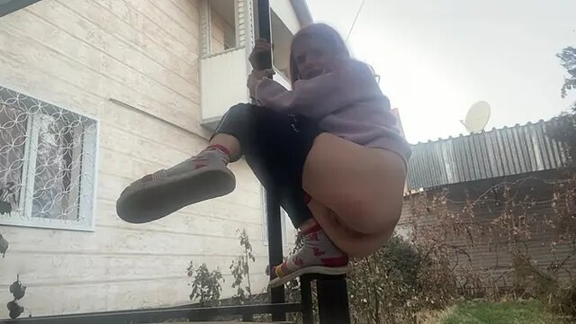 Redhead teen pees in the street 3 times in desperation