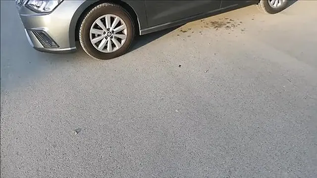 Pedal pumping outdoor flashing & finger fucking