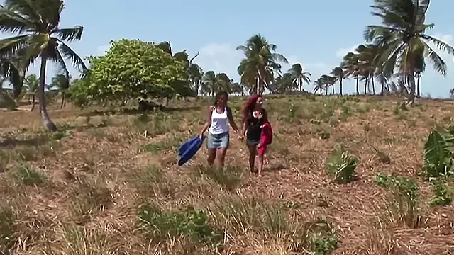 The Tanned Pussies and the Hot Outdoor Sex