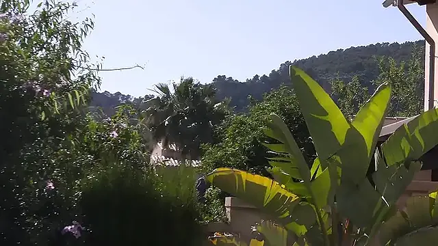 Geile Sommer Orgie with Hot Babes Sucking and Riding Cock