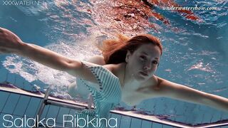 Porn beauty Salaka Ribkina's underwater anal👌 escapade