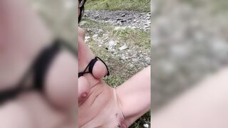 Dirty public splash beside dusty summit trekking route